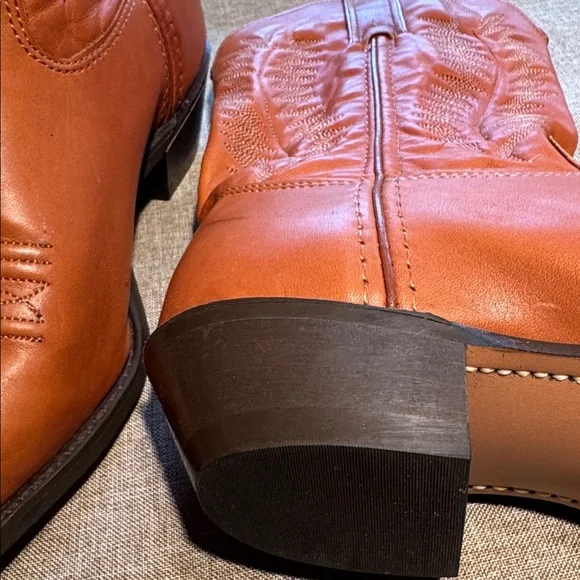 Capezio Women’s Leather Western Ankle Boots Size 8 B Cognac Tan Pointed Toe - Picture 9 of 11